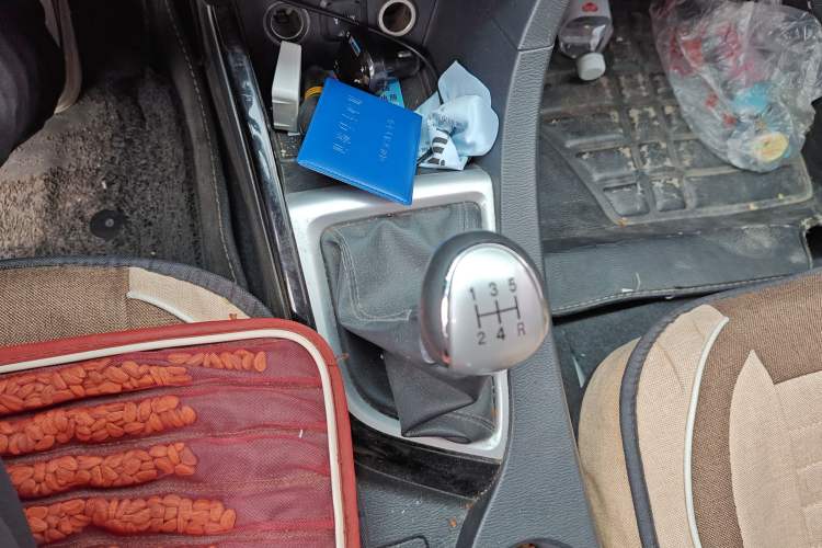 Used Changan Alsvin V7 2015 1.6L Manual Enjoyment Model China IV Standard
