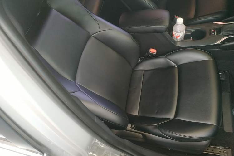 Used Toyota Levin 2019 Dual-Engine 1.8H E-CVT Luxury Edition China VI Standard