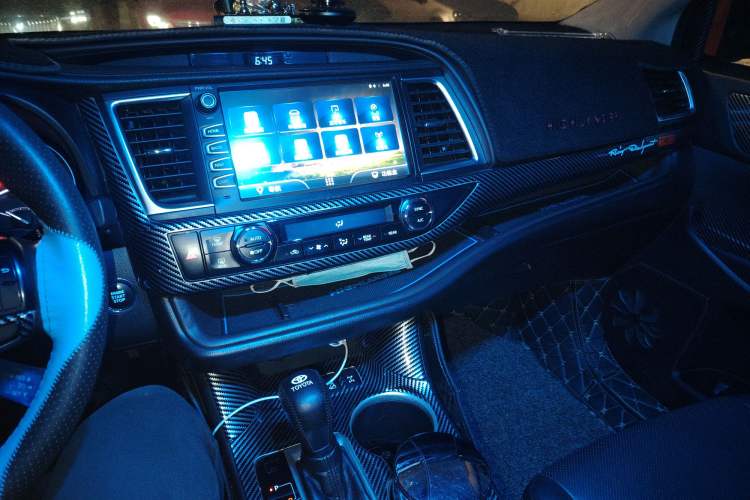 Used Toyota Highlander 2017 2.0T Four-Wheel Drive Luxury Edition 7 Seats