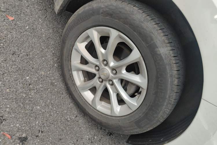 Used Chevrolet Equinox 2019 535T Automatic Lingjie Edition China VI Standard Right Front Wheel Hub