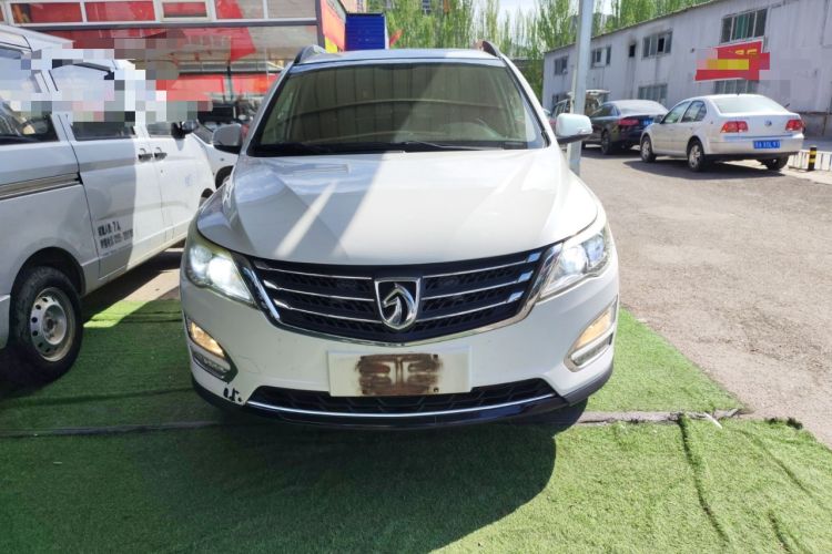 Used Baojun 560 2015 1.8L manual Comfort trim level Front