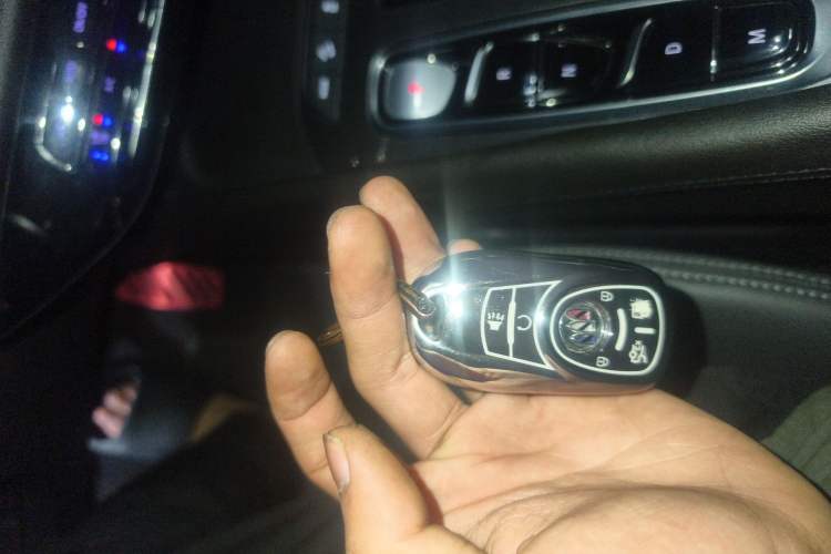 Used Buick Enclave 2022 652T Two-Wheel-Drive Prestige 7-Seater
