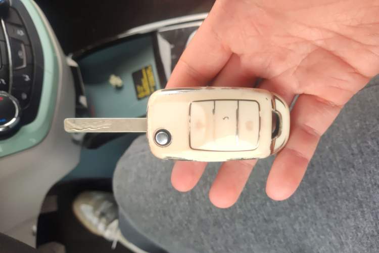 Used CHANGAN OSHAN Benni E-Star 2021 National Edition Colorful Version Lithium Iron Phosphate (31.95 kWh) Vehicle Key