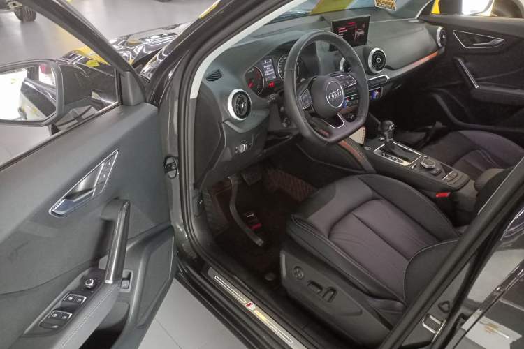 Used Audi Q2L 2024 35TFSI Fashionable and Dynamic Edition
