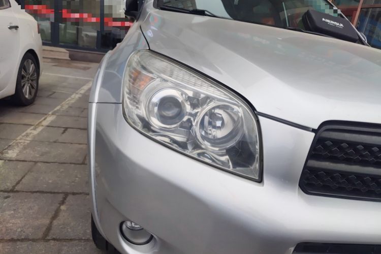Used Toyota RAV4 2006 2.4 Luxury Model Right Front Headlight