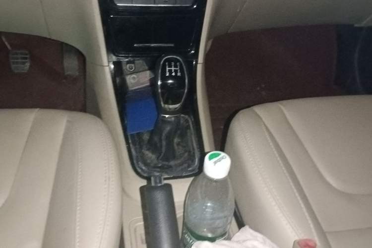 Used Chery E3 2015 1.5L Manual ZhiShang Model Gear Lever