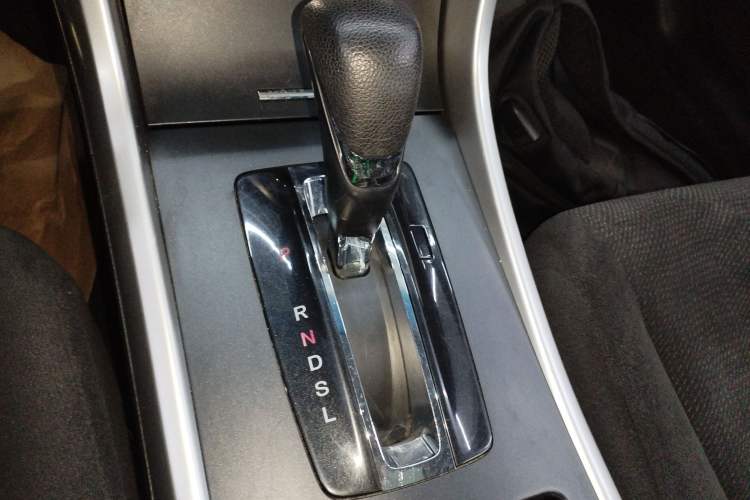 Used Honda Accord 2014 2.0L LX Comfort Edition Gear Lever