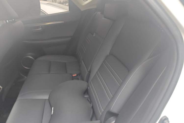 Used Lexus NX 2015 200T All-Wheel-Drive Fēngshàng Edition Left Rear Seat