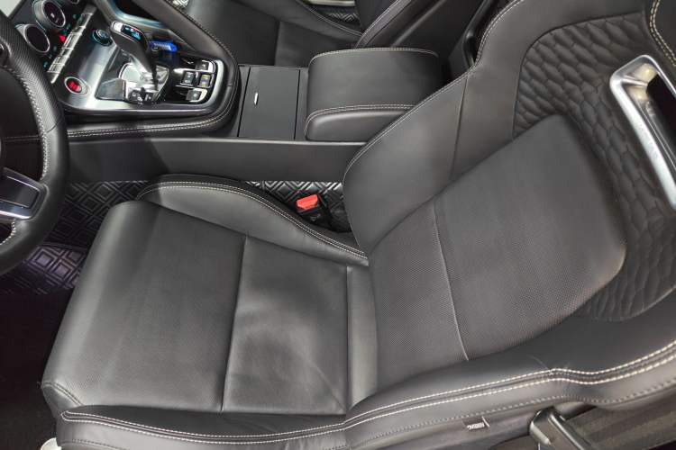 Used Jaguar F-TYPE 2023 P300 Convertible R-DYNAMIC BLACK