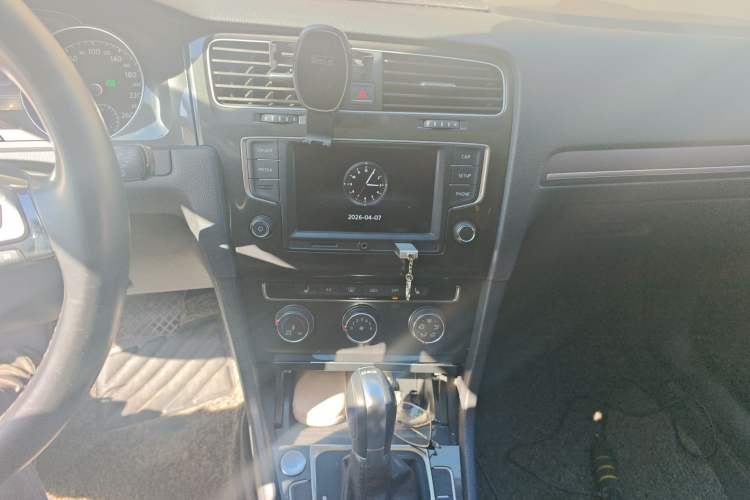 Used Volkswagen Golf 2017 230TSI Automatic Luxury Million-Vehicle Commemorative Edition