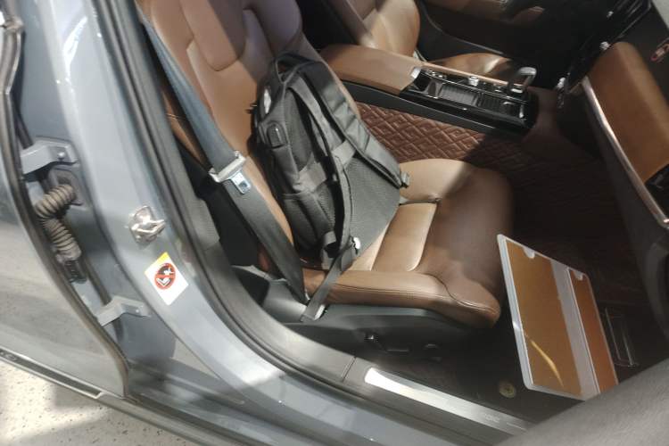 Used Volvo S90 New Energy 2022 T8 eDrive Hybrid Luxury Edition
