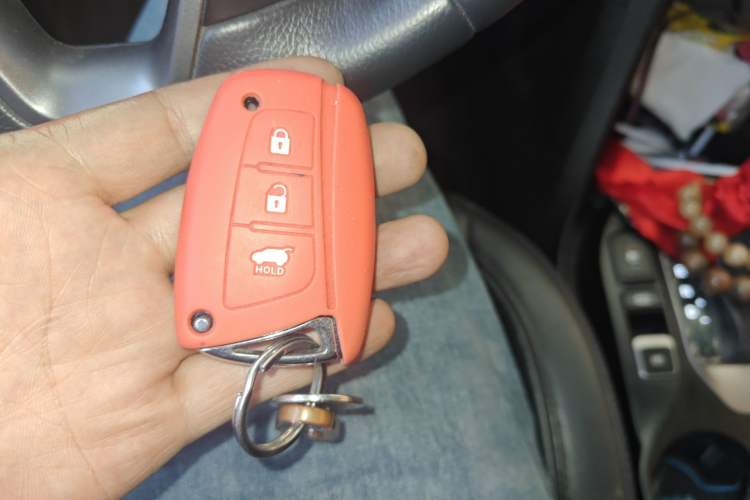 Used Hyundai Santa Fe 2013 2.0T Automatic All-Wheel Drive Top Trim