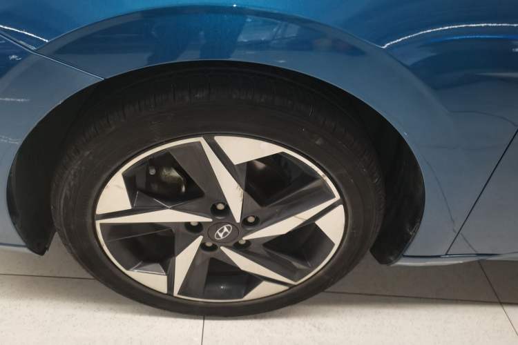 Used Hyundai Elantra 2021 1.5L CVT LUX Prestige Edition
