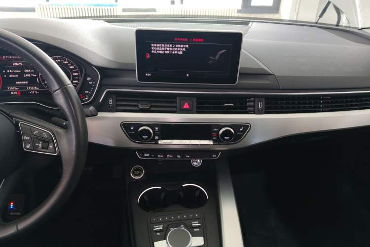 Used Audi A4L 2019 40 TFSI Fashion Edition China VI Emission Standard
