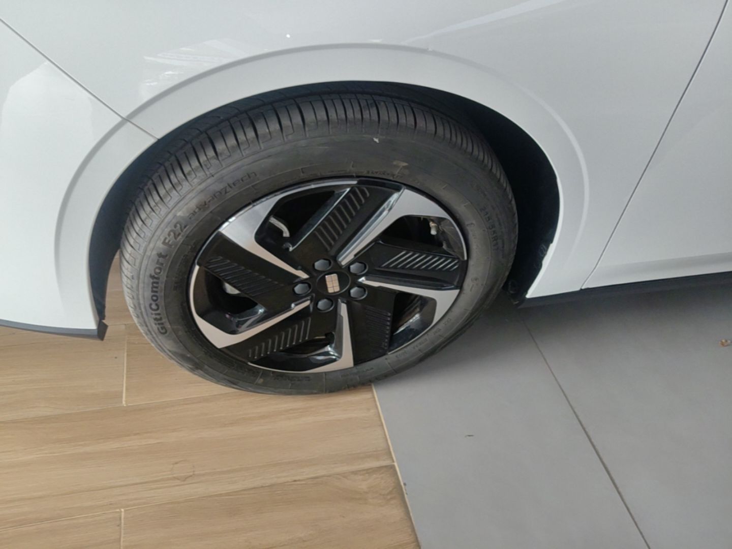 Geely Galaxy L6 2023 60km PLUS — снимка 10