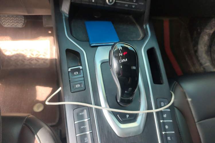 Used Wey VV5 2021 1.5T Two-Wheel Drive Smart Pioneer
