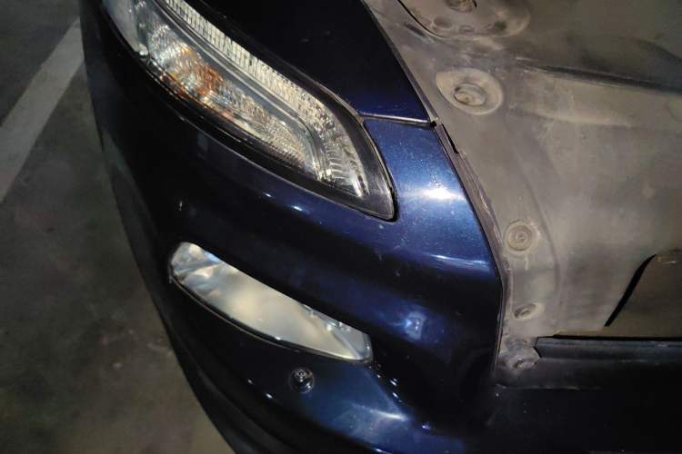 Used Jeep Cherokee 2014 2.4L Luxury Edition Right Front Headlight