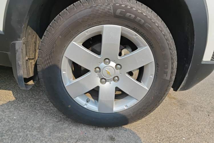 Used Chevrolet Captiva 2014 2.4L Two-Wheel Drive Urban Version 7 Seats