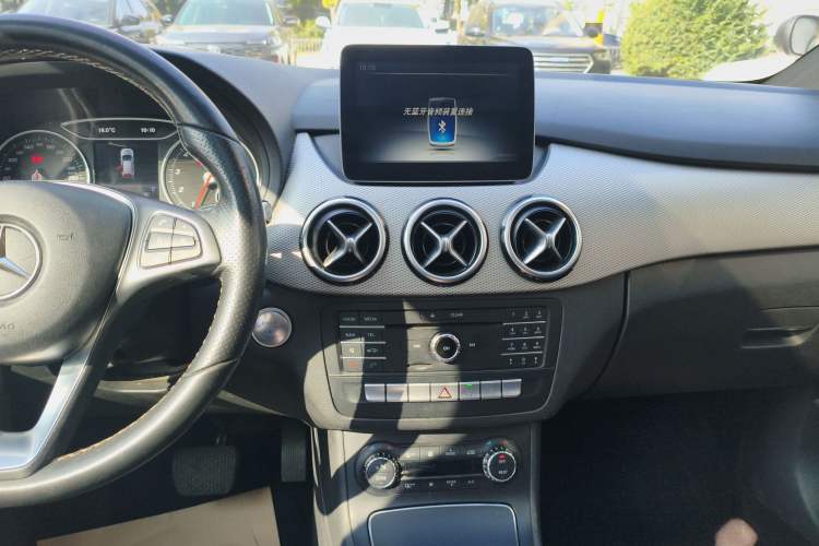 Used Mercedes-Benz B-Class 2017 B 200 Fashion Model