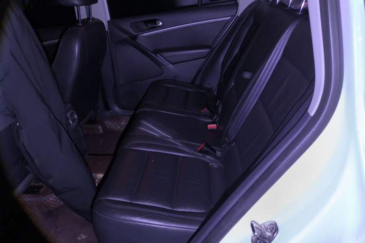 Used Volkswagen Tiguan 2013 1.8 TSI Automatic Two-Wheel Drive Comfort Edition Left Rear Seat