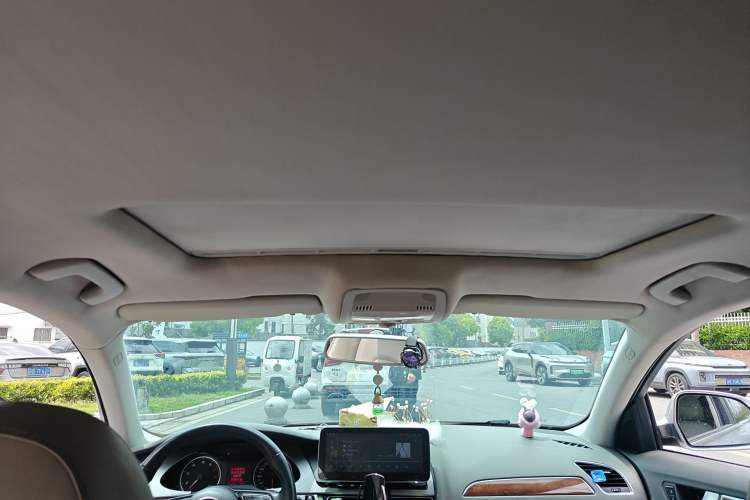 Used Audi A4L 2011 2.0 TFSI Comfort Model
