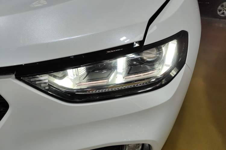 Used Wey VV5 2019 1.5T Two-Wheel Drive Smart Pioneer