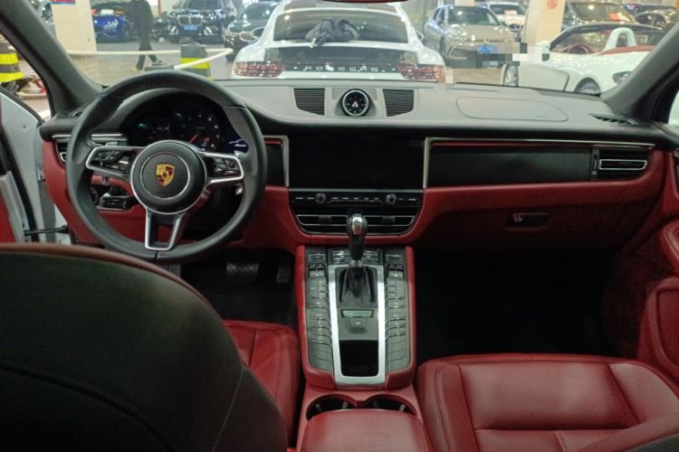 Used Porsche Macan 2021 Macan 2.0T Center Console