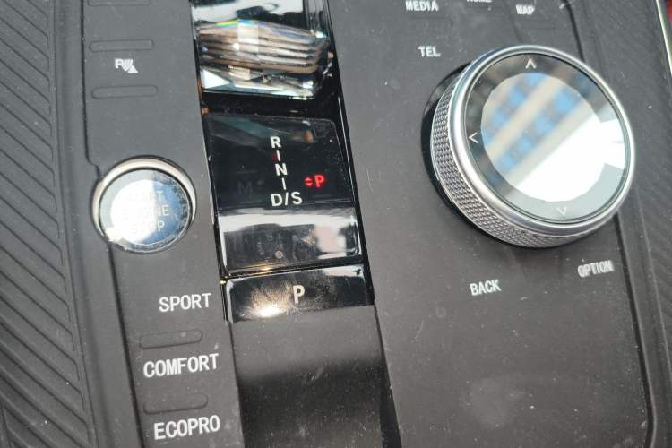 Used BMW X5 2023 xDrive 30Li Luxury M Sport Package
