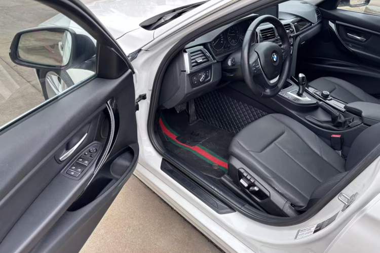 Used BMW 3 Series 2017 320Li Fashion Model
