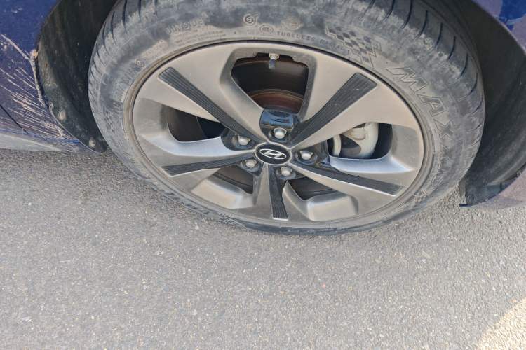 Used Hyundai Lafesta 2019 280TGDi Smart Speed Version China V Standard Right Front Wheel Hub