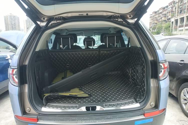 Used Land Rover Discovery Sport 2017 2.0T SE
