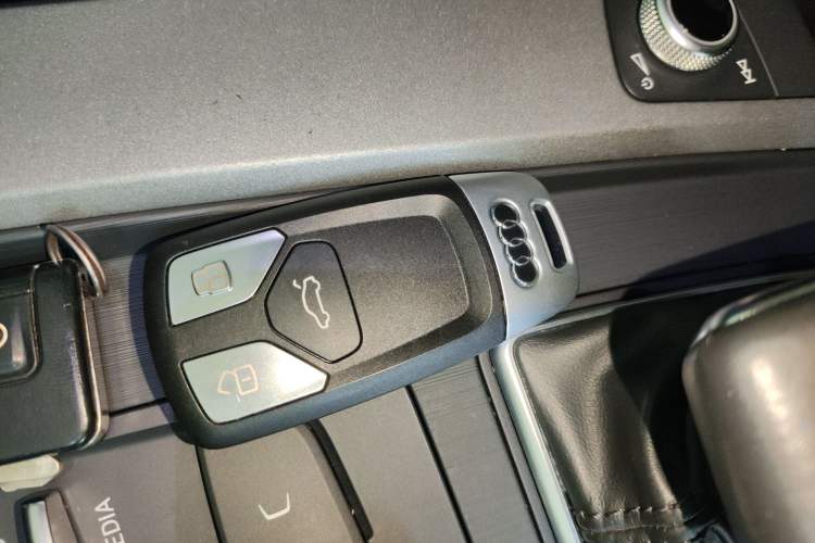 Used Audi A4L 2018 30th Anniversary Edition 40 TFSI Trendy Model
