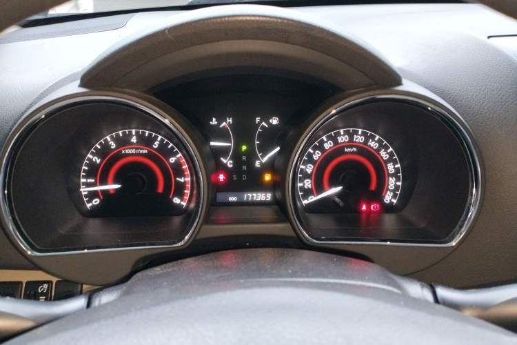 Used Toyota Highlander 2011 2.7L Two-Wheel Drive 5-Seater Elite Edition
