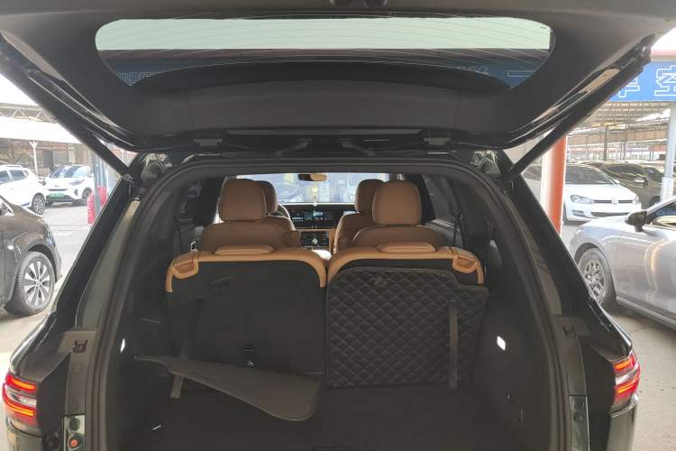 Used Li Auto ONE 2021 Extended-Range 6-Seater Version
