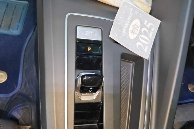 Used Volkswagen Golf 2023 Facelift 280TSI DSG R-Line Lite