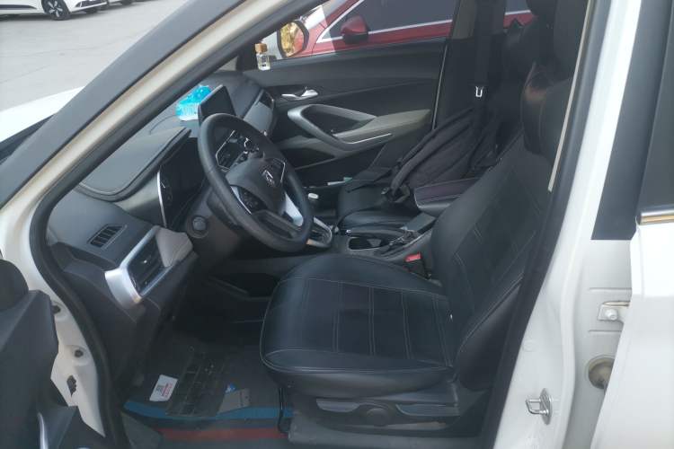 Used Baojun 510 2017 1.5L Manual Fashion Model