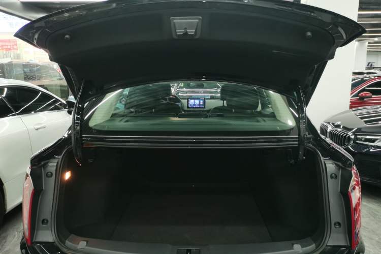 Used Hongqi E-QM5 2023 Revised Version Basic Travel Edition