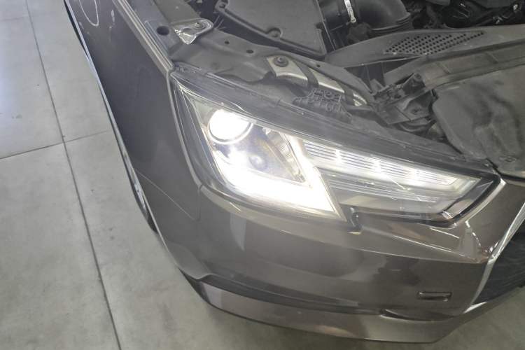 Used Audi A4L 2017 40 TFSI Ambition Edition Right Front Headlight