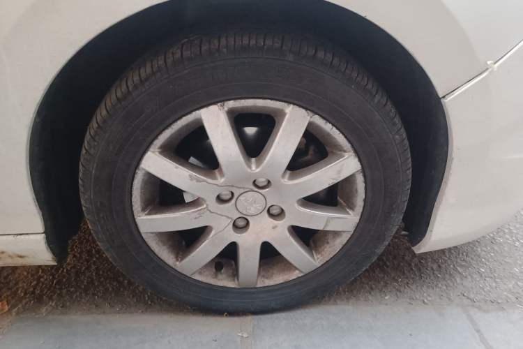 Used Peugeot 308 2013 1.6L Automatic YouShang Model Right Front Wheel Hub