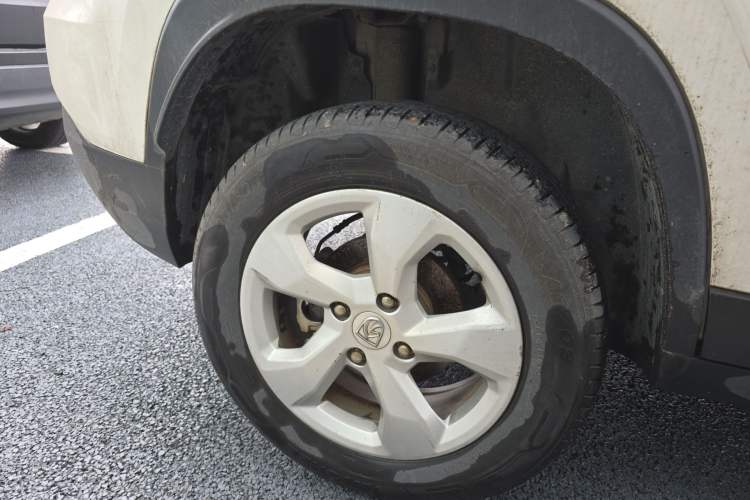 Used Baojun 510 2019 1.5L Automatic Enjoyment Model China V Emission Standard Right Rear Wheel Hub