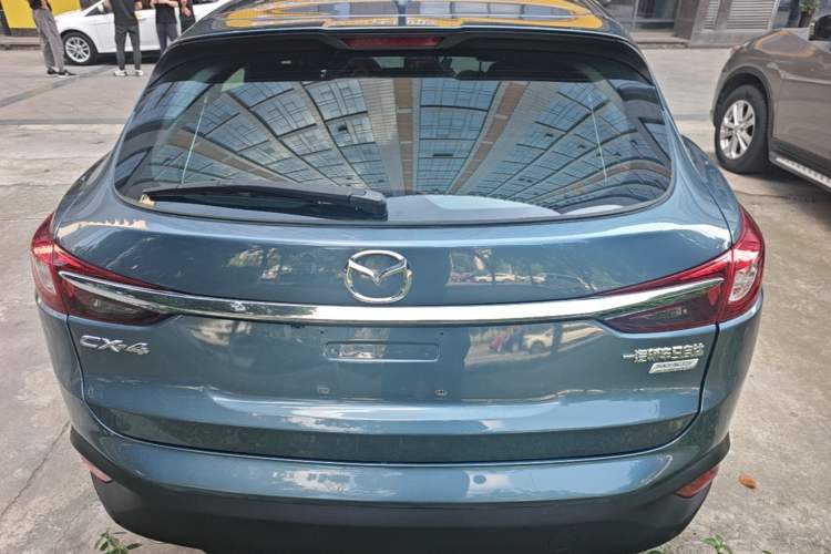 Used Mazda CX-4 2018 2.0L Automatic Two-Wheel Drive Blue Sky Dynamic Version China V Standard
