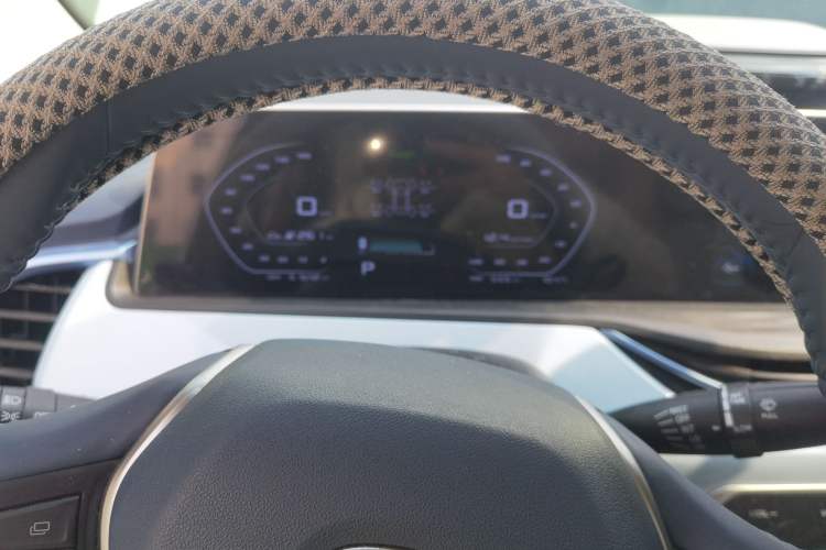 Used CHANGAN Benni E-Star 2022 Qingxin Edition Colorful Model Lithium Iron Phosphate
