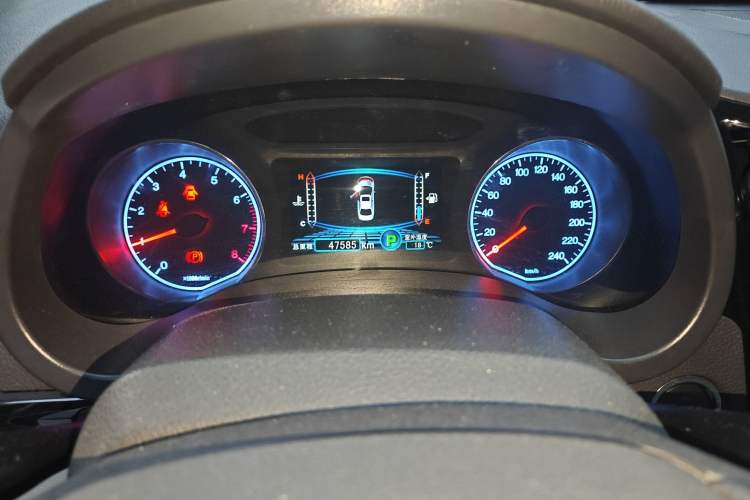 Used BYD Surui 2012 1.5TID Automatic Flagship Version Instrument Cluster