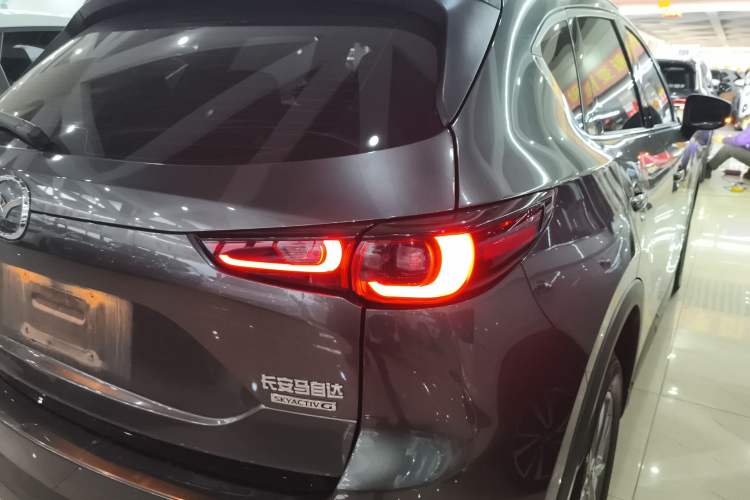 Used Mazda CX-5 2022 2.0L Automatic Two-Wheel Drive Zhiya Version Right Rear Taillight
