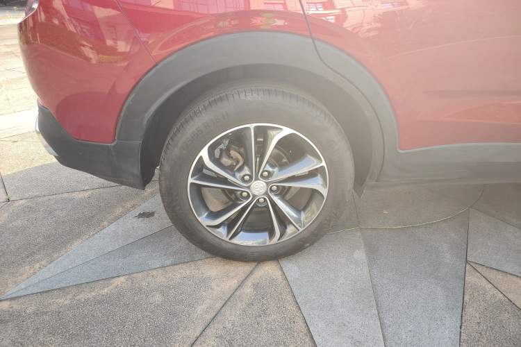 Used Buick Encore GX 2020 20T CVT Two-Wheel Drive Luxury Version Right Rear Wheel Hub