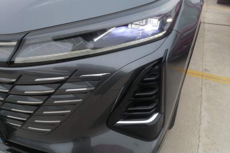 Used Changan CS75 PLUS 2024 3rd Generation Champion Edition 1.5T Intelligent Drive Dynamic Model
