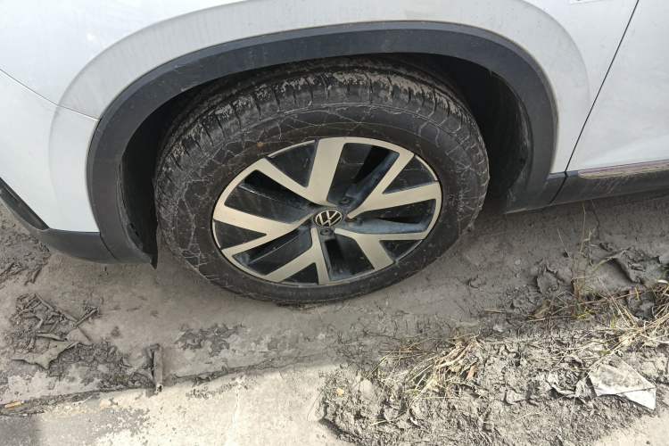 Used Volkswagen Tayron 2023 300TSI Two-Wheel-Drive Luxury Plus Advanced Edition