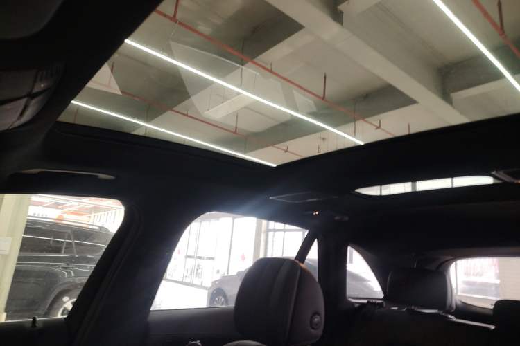 Used Mercedes-Benz GLC 2019 GLC 260 L 4MATIC Luxury Model