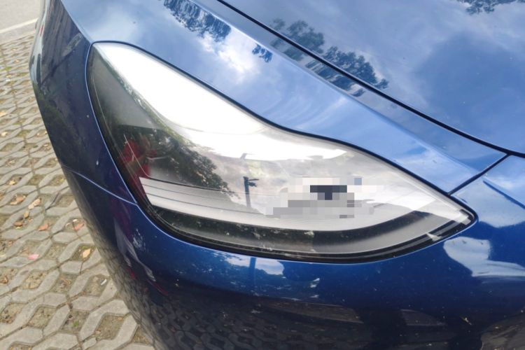 Used Tesla Model Y 2021 Standard Range Rear-Wheel Drive Version Right Front Headlight