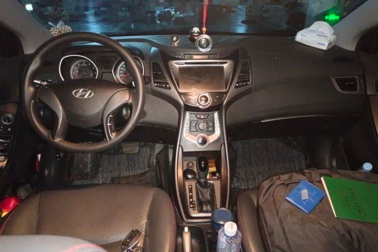 Used Hyundai Elantra (5th Generation / Langdong) 2016 1.6L Automatic Smart Version